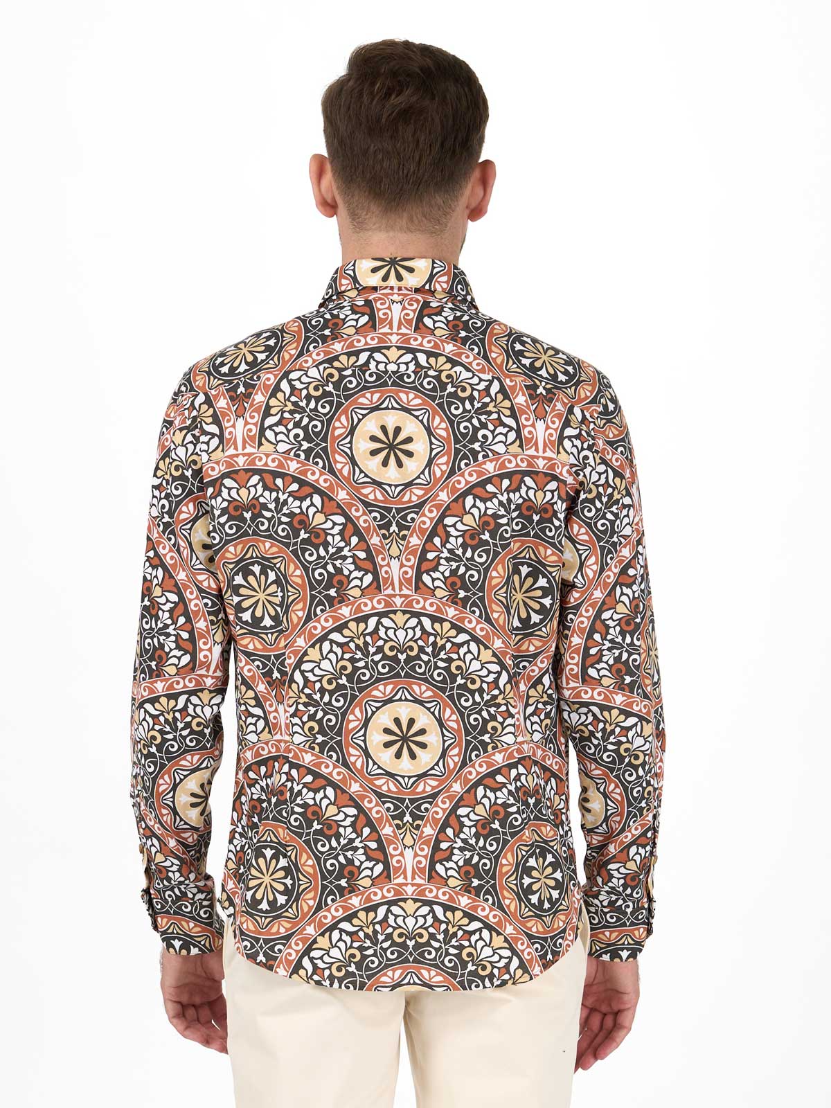 Рубашка из хлопка и льна